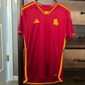 Original As Roma soccer jersey 2024 Adidas size medium Romelu Lukaku number 90